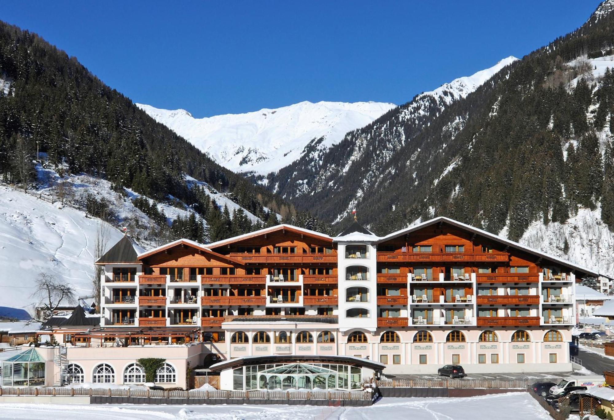 Wellness & Relax Hotel Milderer Hof Neustift im Stubaital Exteriör bild
